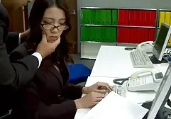 İngiliz MİLF bir fahişe girl sex parti olduğunu